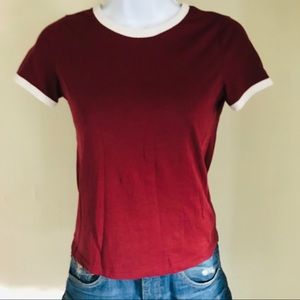 Women’s burgundy short sleeve tee